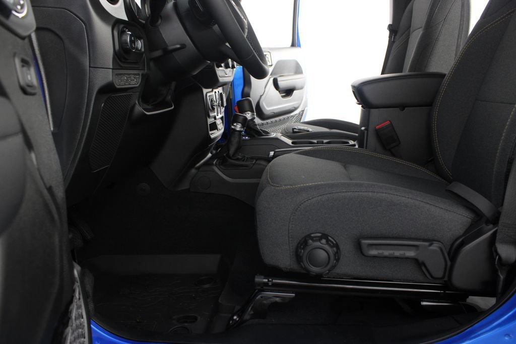 New 2026 Jeep Gladiator Sport AWD/4WD image 15