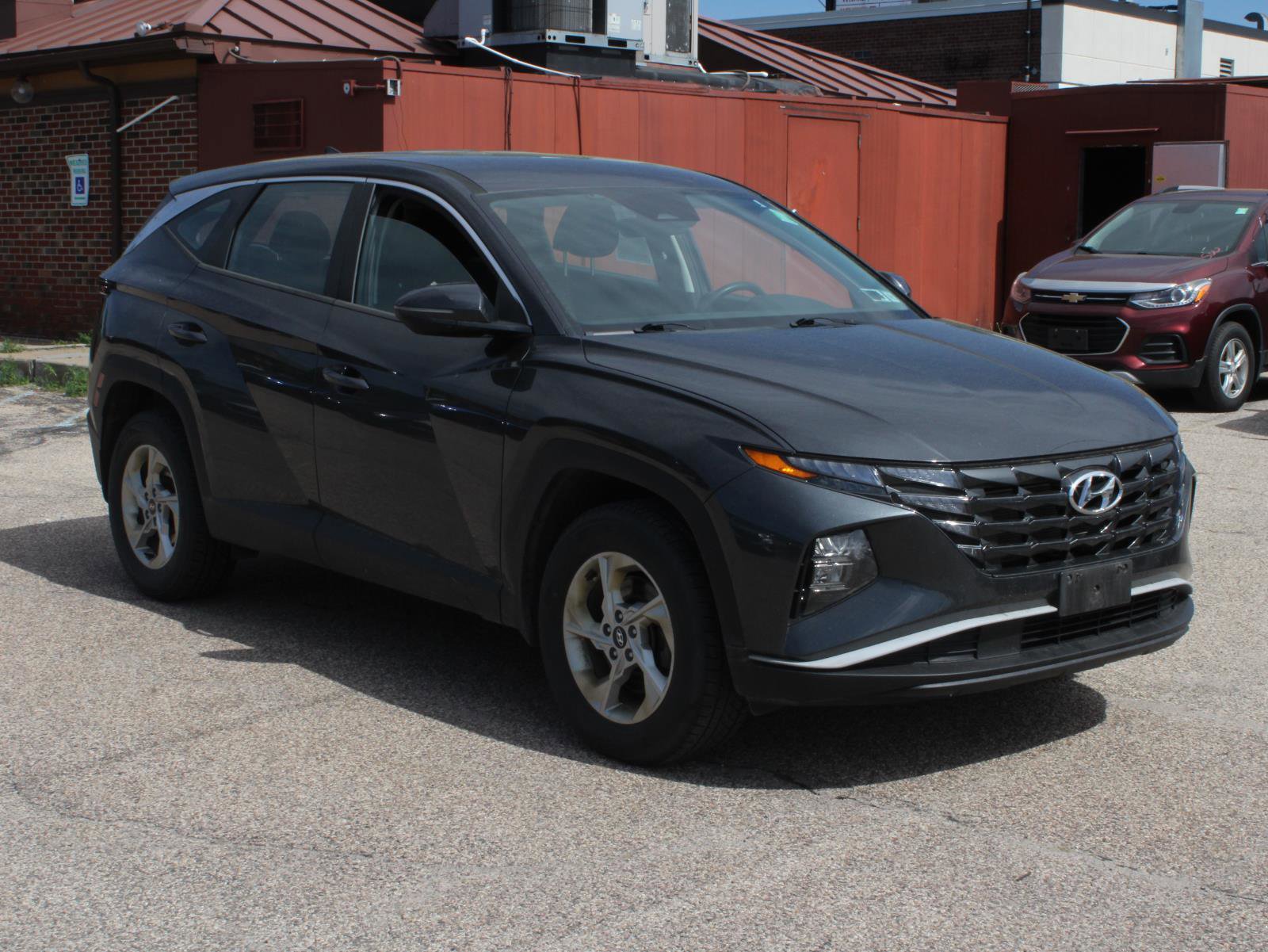 Used 2022 Hyundai Tucson SE AWD/4WD image 3
