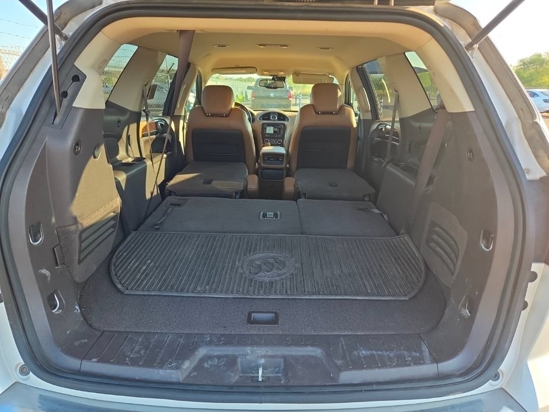 Used 2016 Buick Enclave Leather w/ Enclave Tuscan Edition AWD/4WD image 11