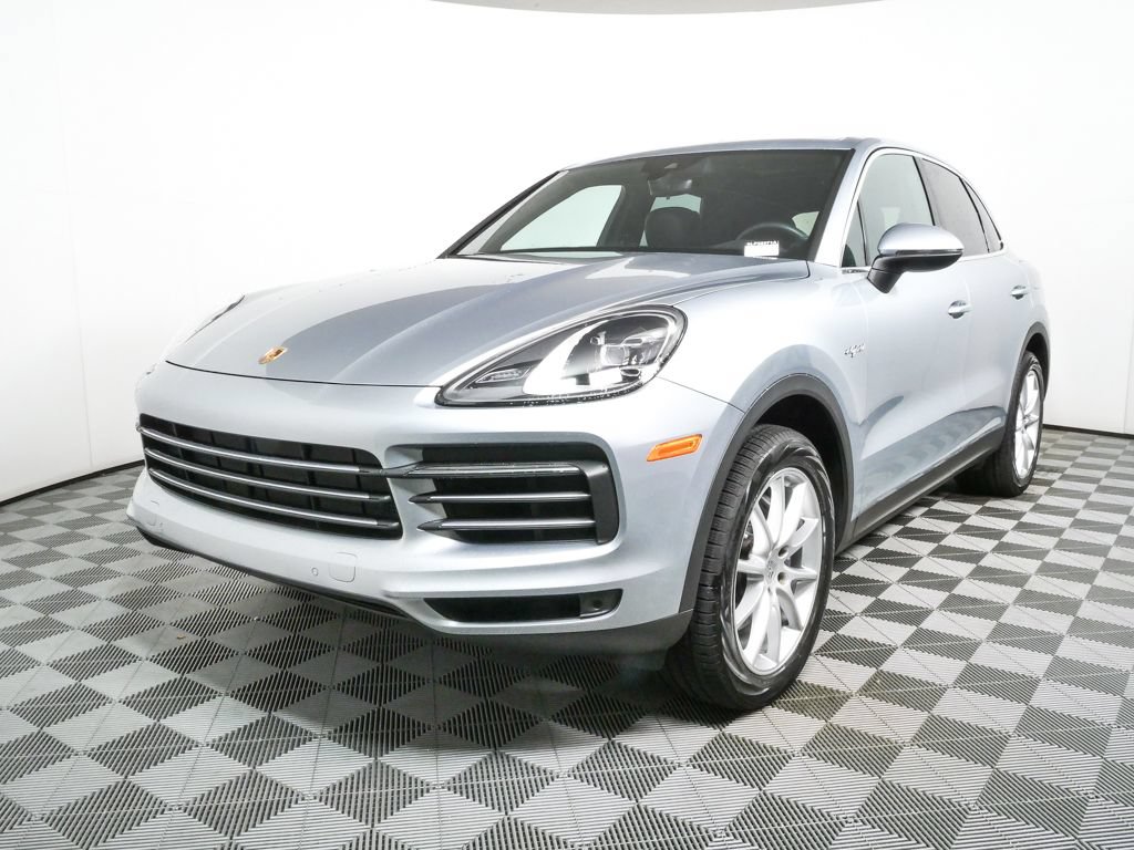 Certified 2022 Porsche Cayenne E-Hybrid AWD/4WD image 1