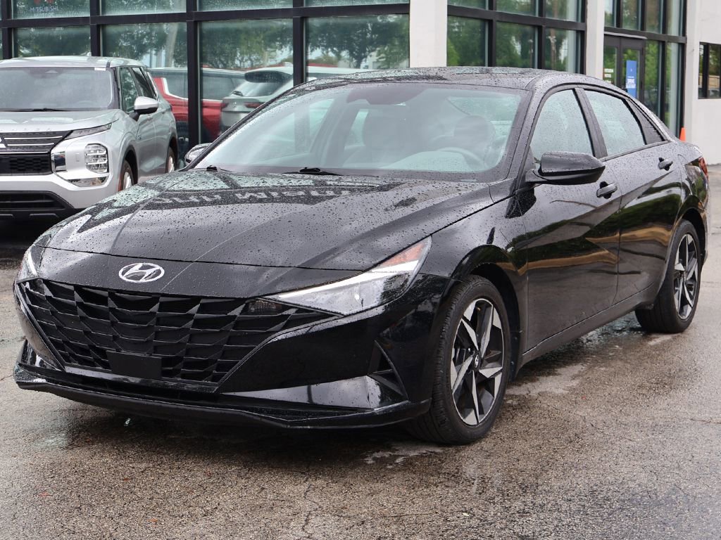 Used 2023 Hyundai Elantra SEL w/ Convenience Package FWD image 7