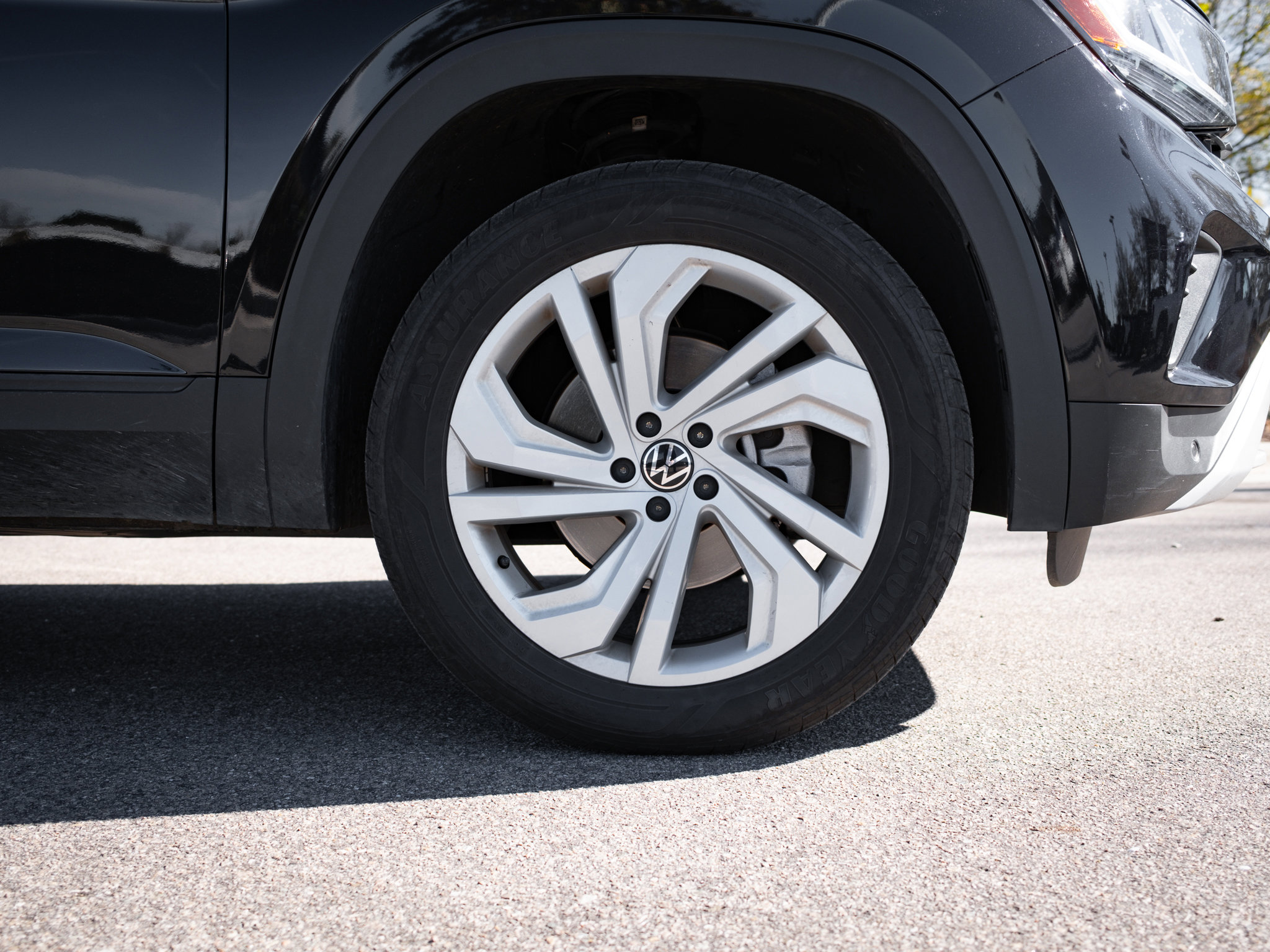 Used 2023 Volkswagen Atlas SE image 13