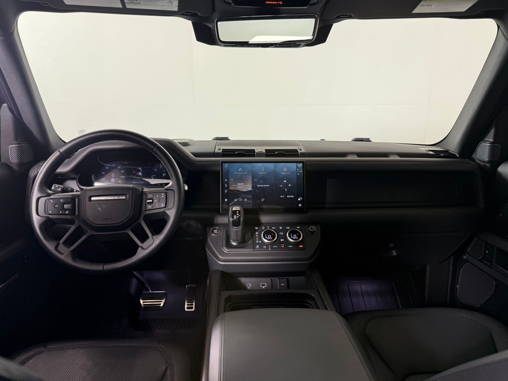 Used 2023 Land Rover Defender 110 X AWD/4WD image 16