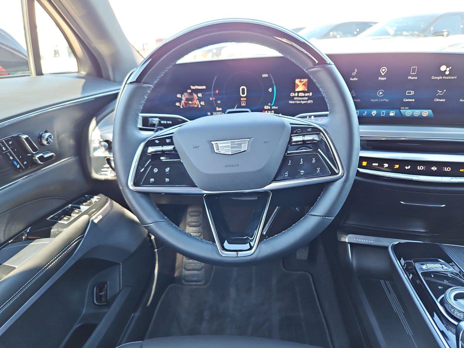 Certified 2024 Cadillac Lyriq Luxury AWD/4WD image 15