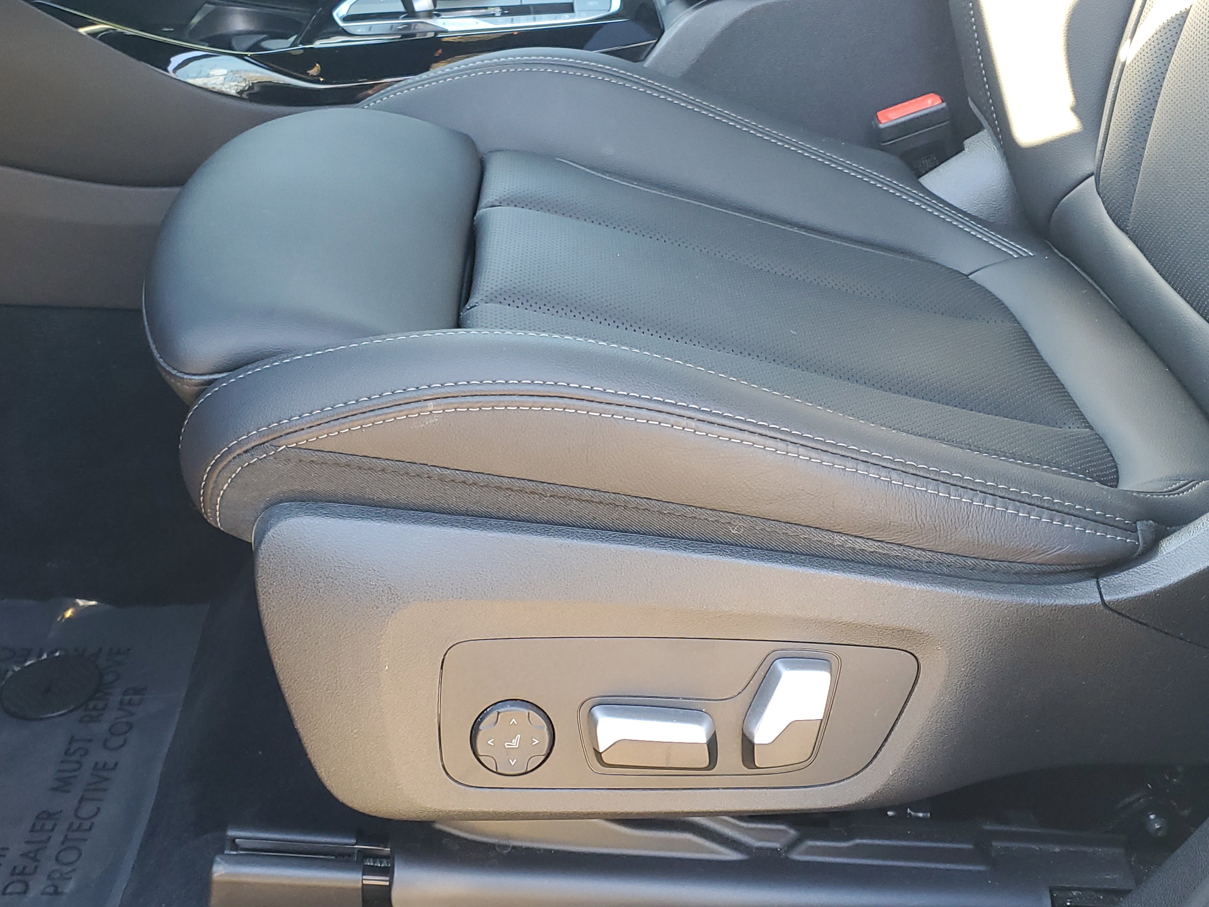 Certified 2023 BMW X3 xDrive30i w/ M Sport Package image 9