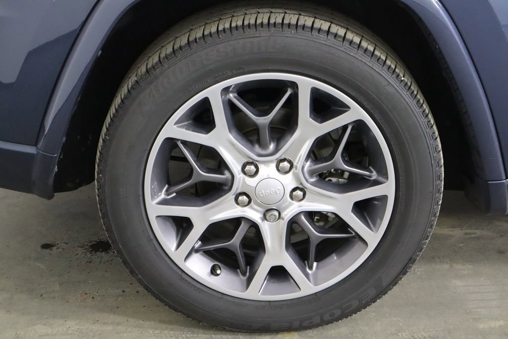 Used 2021 Jeep Grand Cherokee Overland image 37