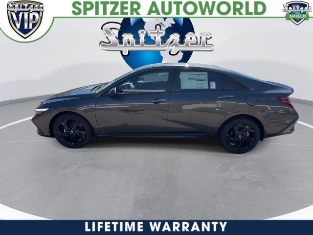 New 2026 Hyundai Elantra Sport FWD image 9