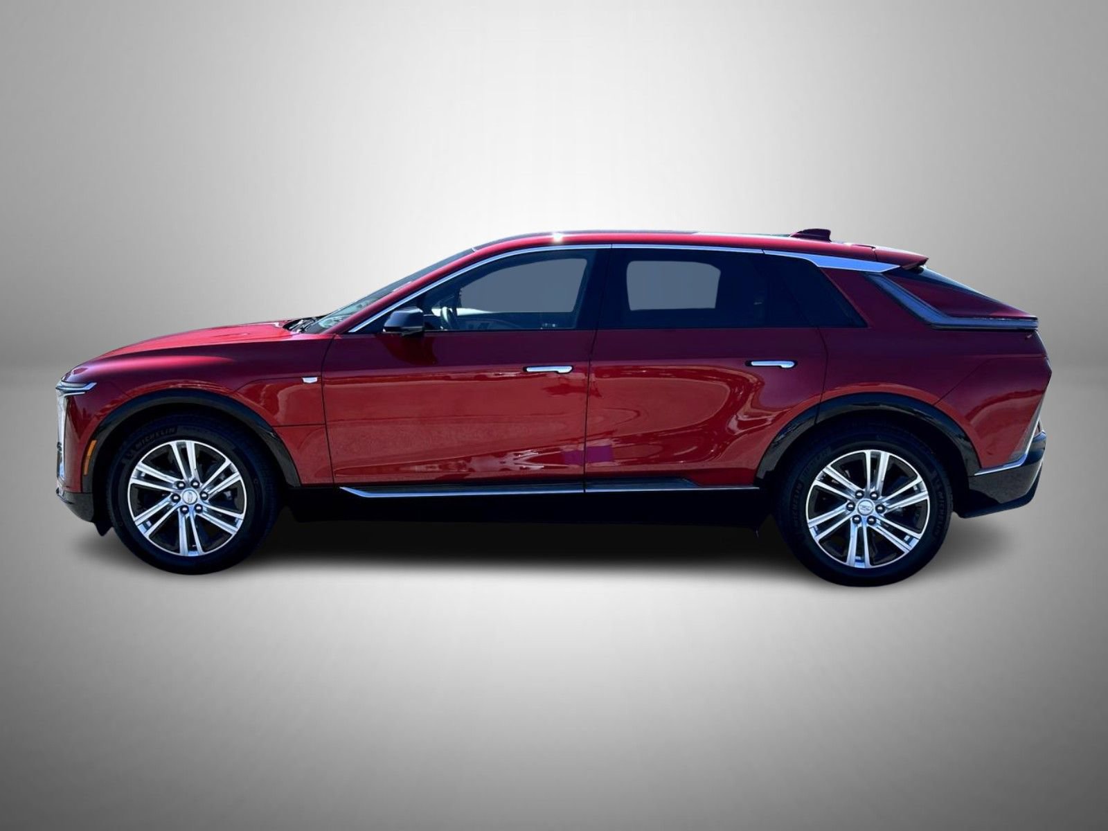 Certified 2024 Cadillac Lyriq Tech AWD/4WD image 9
