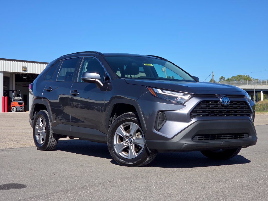 Used 2024 Toyota RAV4 XLE w/ Convenience Package AWD/4WD image 2