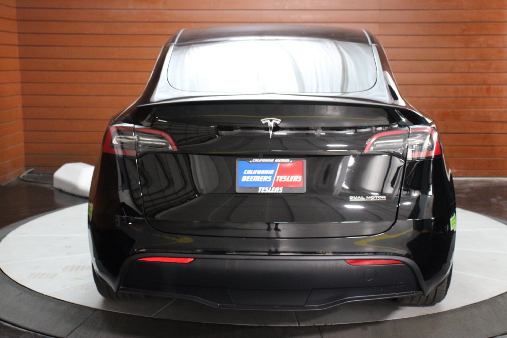 Used 2023 Tesla Model Y Performance AWD/4WD image 26