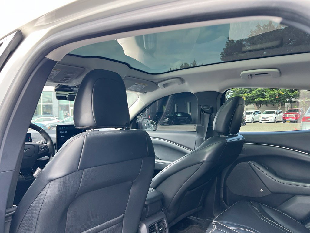 Used 2022 Ford Mustang Mach-E Premium RWD image 8