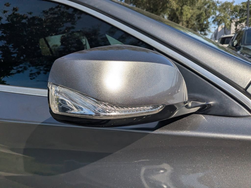 Used 2018 INFINITI QX30 image 27