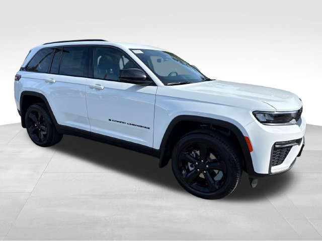 New 2026 Jeep Grand Cherokee Limited w/ Limited Altitude Package
