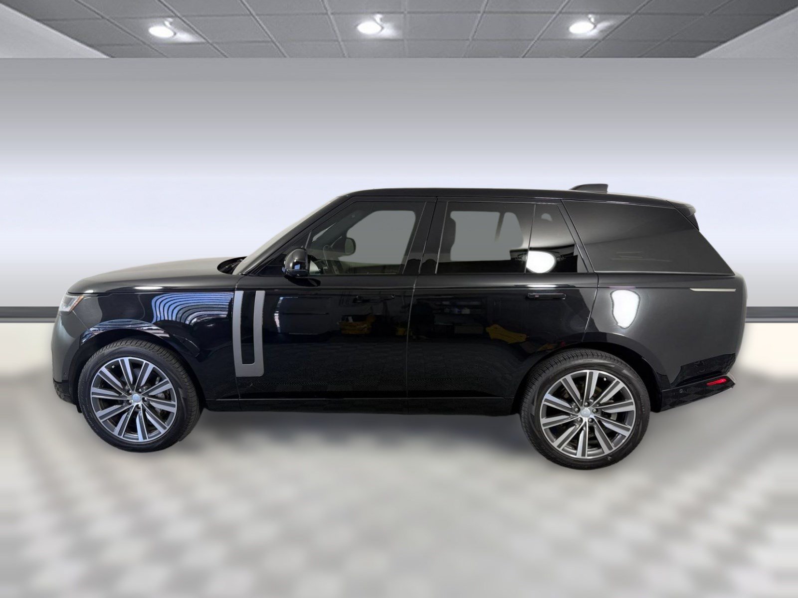 Used 2023 Land Rover Range Rover SE AWD/4WD image 2