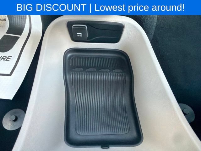 Used 2023 Chrysler Pacifica Touring-L FWD image 44