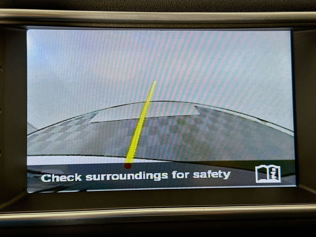 Used 2015 Land Rover Range Rover Evoque Pure image 14