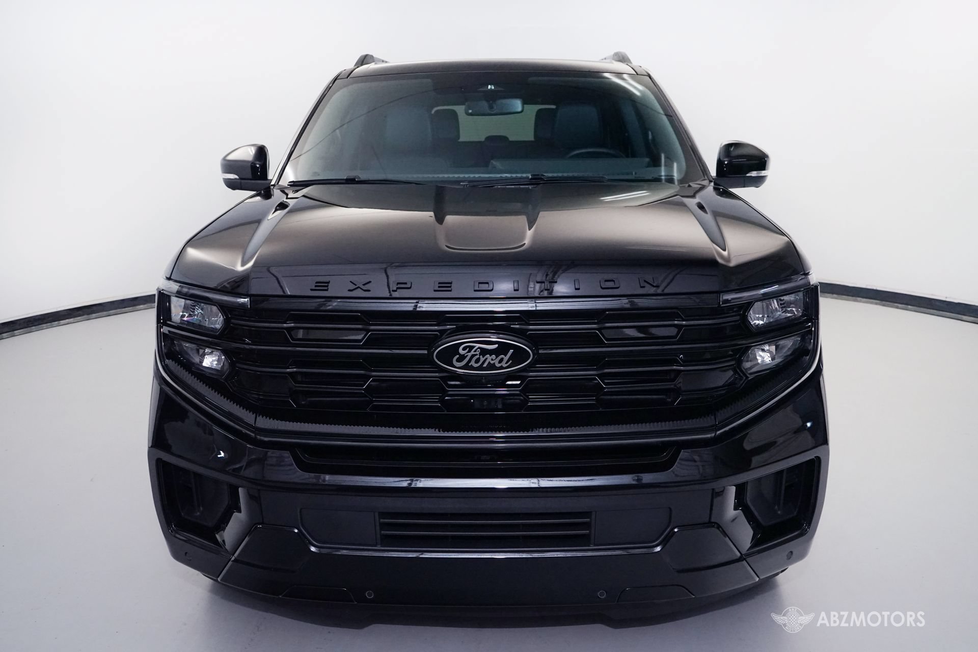 Used 2026 Ford Expedition Max Platinum w/ Stealth Performance Package AWD/4WD image 3