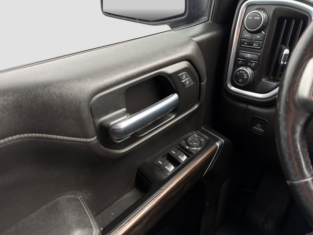 Used 2022 Chevrolet Silverado 1500 LT AWD/4WD image 26