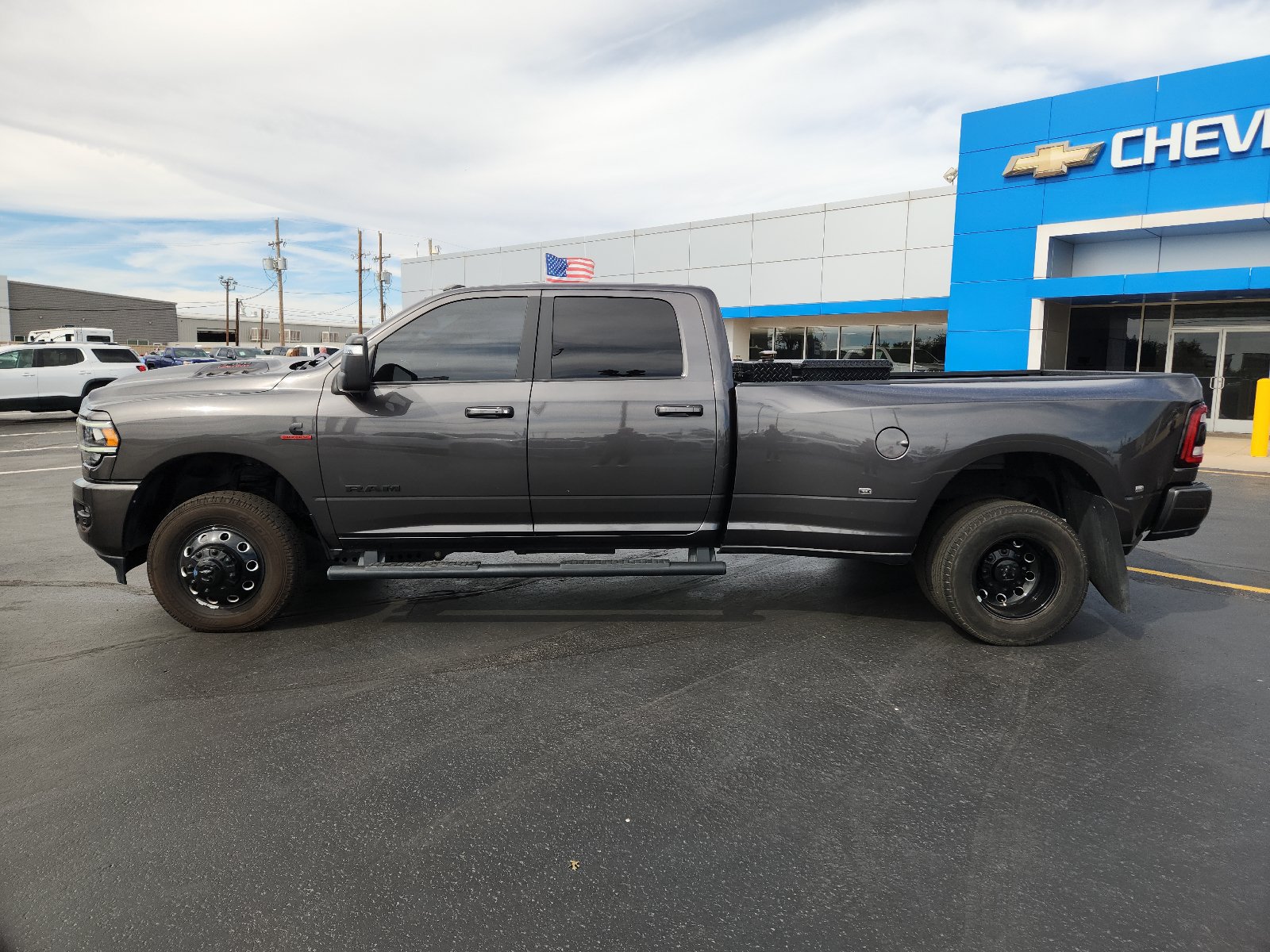 Used 2024 RAM 3500 Laramie w/ Night Edition AWD/4WD image 2