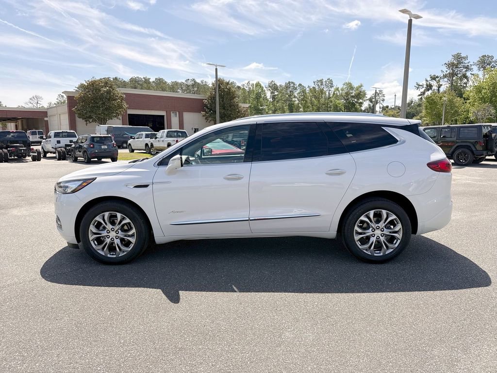 Used 2021 Buick Enclave Avenir w/ Avenir Technology Package image 4