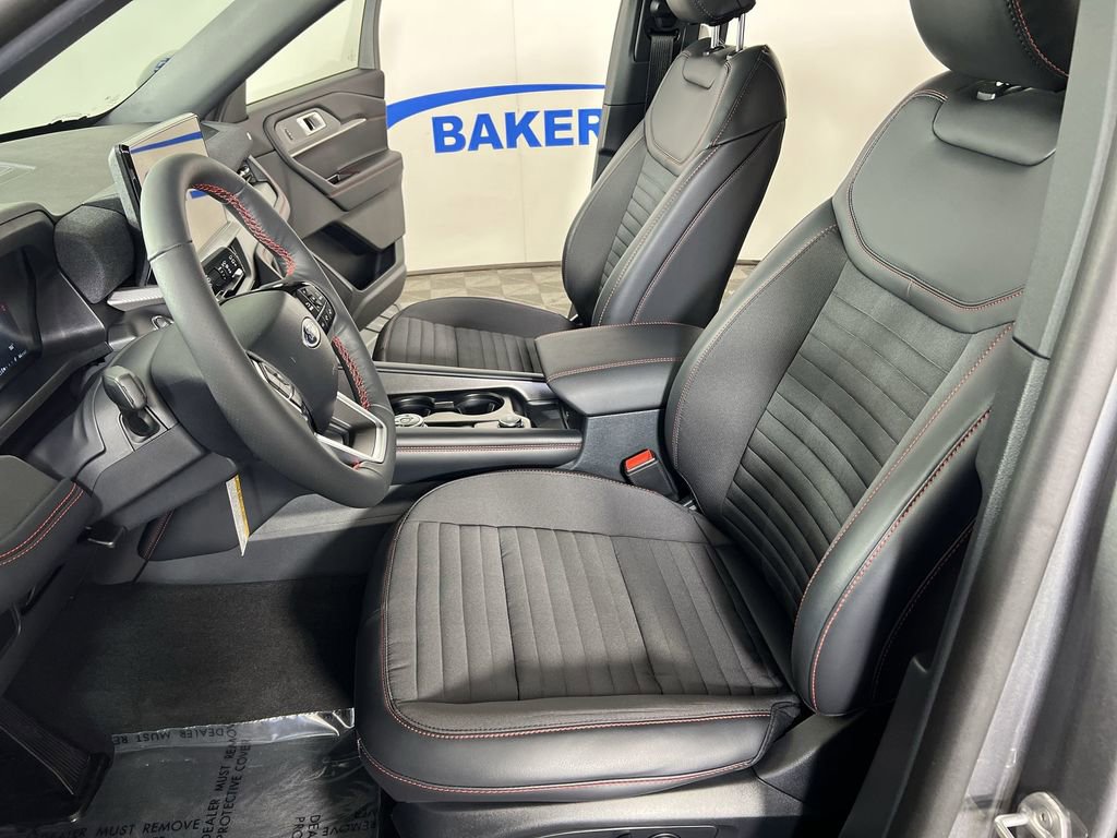 Used 2026 Ford Explorer ST-Line w/ ST-Line Street Pack image 21
