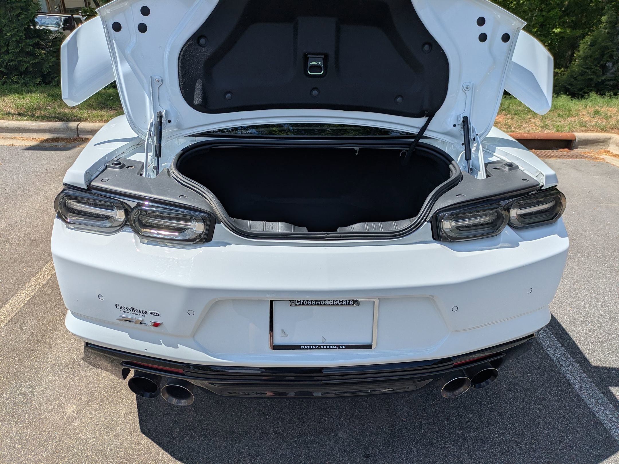 Used 2023 Chevrolet Camaro ZL1 RWD image 27