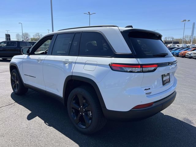New 2026 Jeep Grand Cherokee Limited w/ Limited Altitude Package AWD/4WD image 5