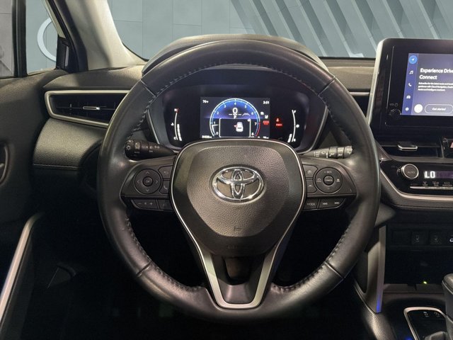 Used 2024 Toyota Corolla Cross XLE FWD image 14