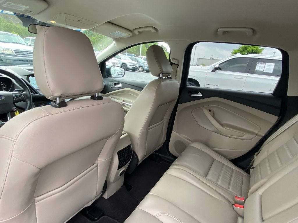 Certified 2018 Ford Escape SEL FWD image 22