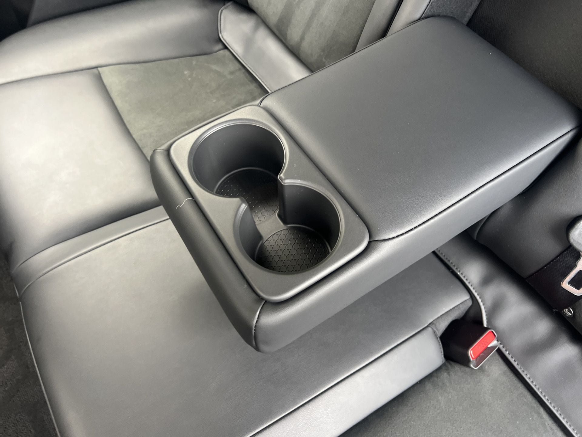 Certified 2024 Nissan Ariya FWD image 23