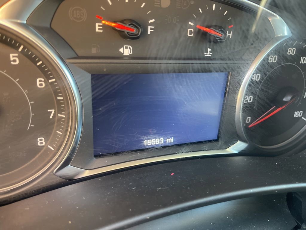 Certified 2024 Chevrolet Equinox LT w/ LPO, Floor Liner Package image 8