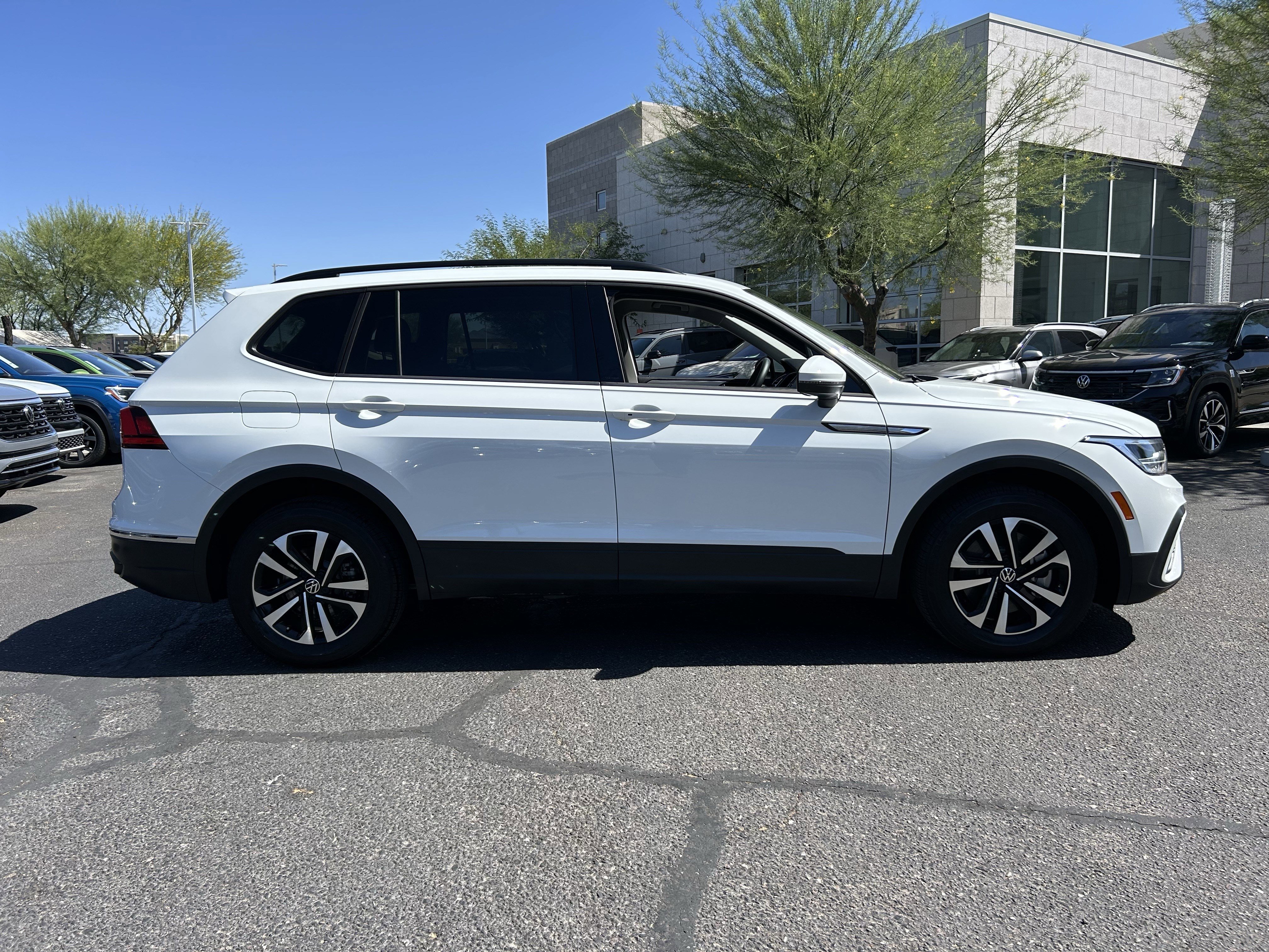 Used 2023 Volkswagen Tiguan S FWD image 5