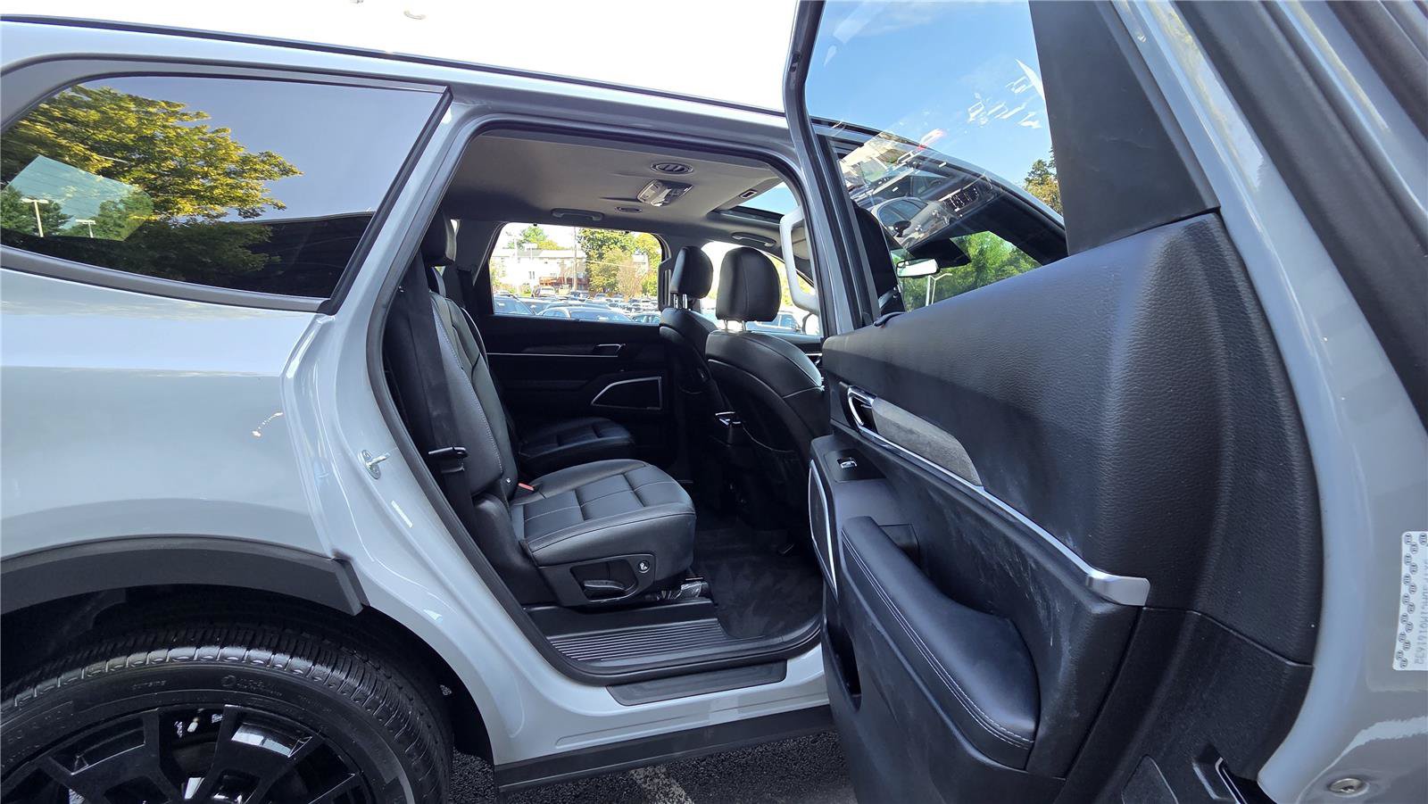 Used 2021 Kia Telluride EX w/ EX Premium Package AWD/4WD image 37