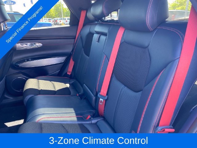 Used 2024 Genesis GV70 2.5T w/ Sport Prestige Package AWD/4WD image 24