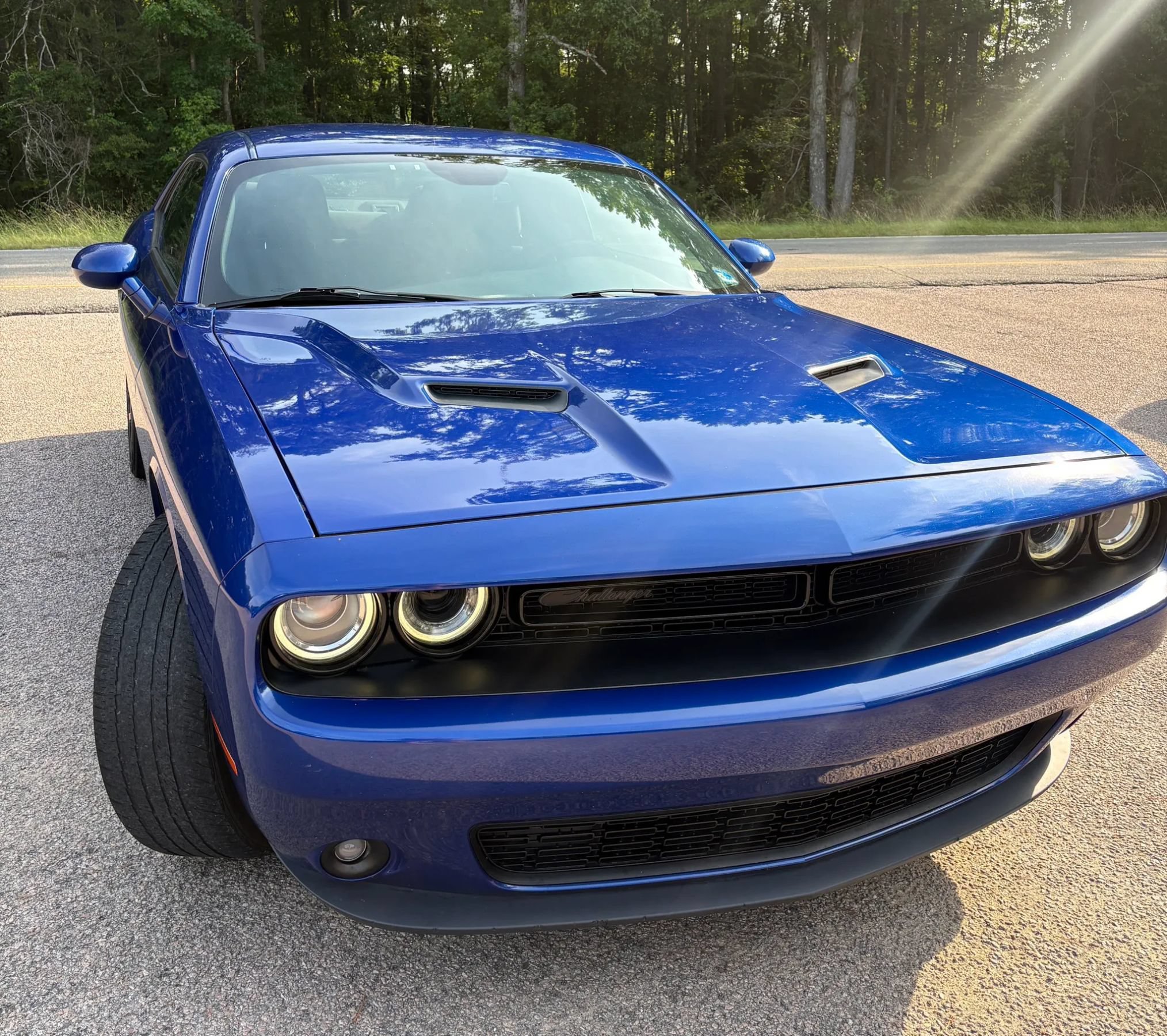 Used 2019 Dodge Challenger SXT w/ Blacktop Package RWD image 8