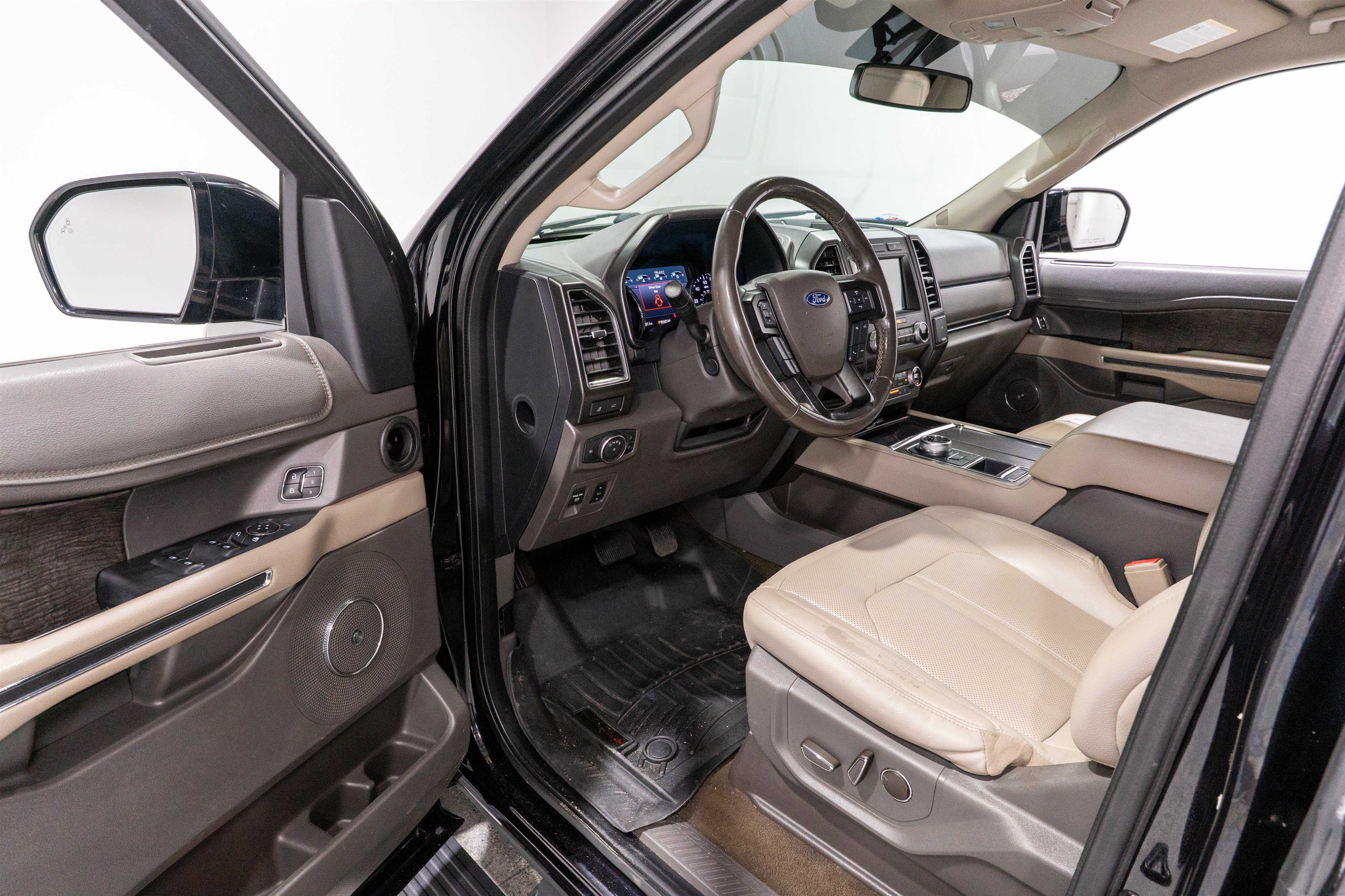 Used 2019 Ford Expedition Limited RWD image 13
