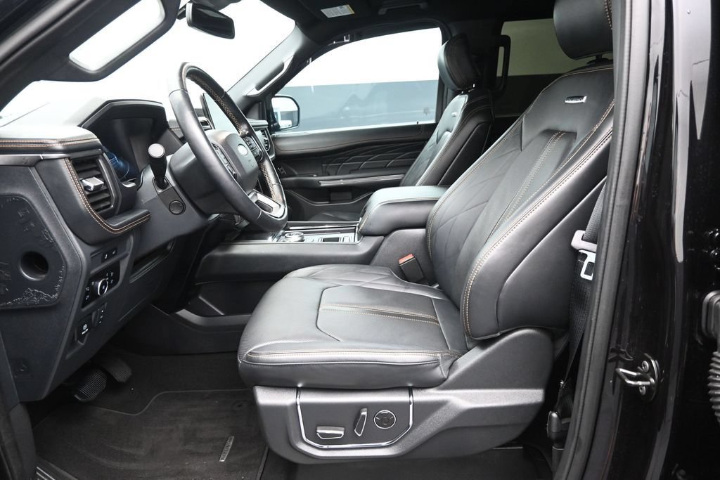 Used 2024 Ford Expedition Max Platinum RWD image 21