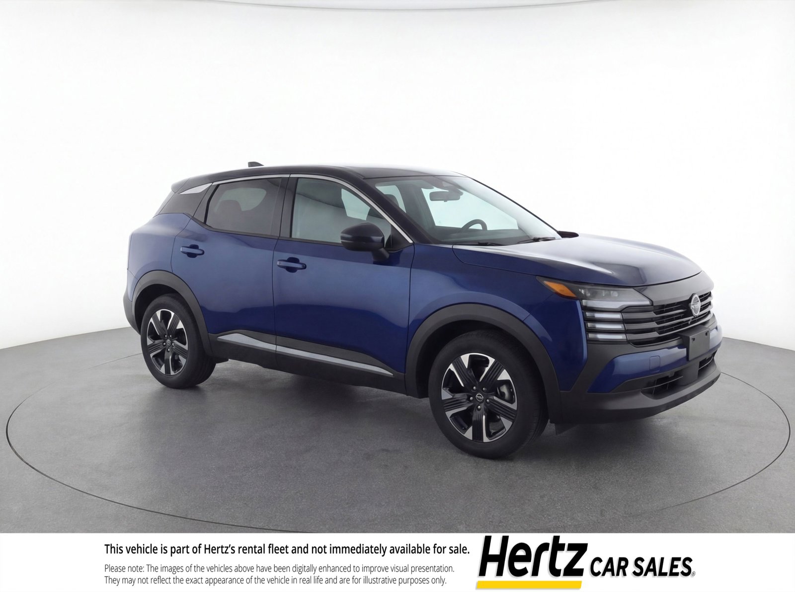 Used 2025 Nissan Kicks SV image 1