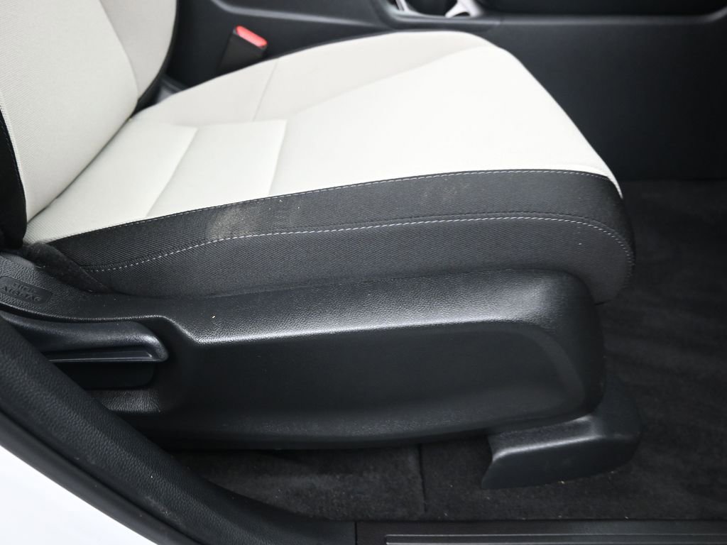 Used 2025 Honda CR-V EX image 10