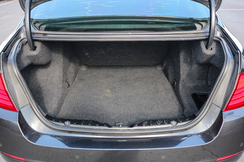 Used 2011 BMW 535i Sedan image 15