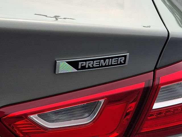 Certified 2018 Chevrolet Malibu Premier w/ Premier Sun and Wheel Package FWD image 31