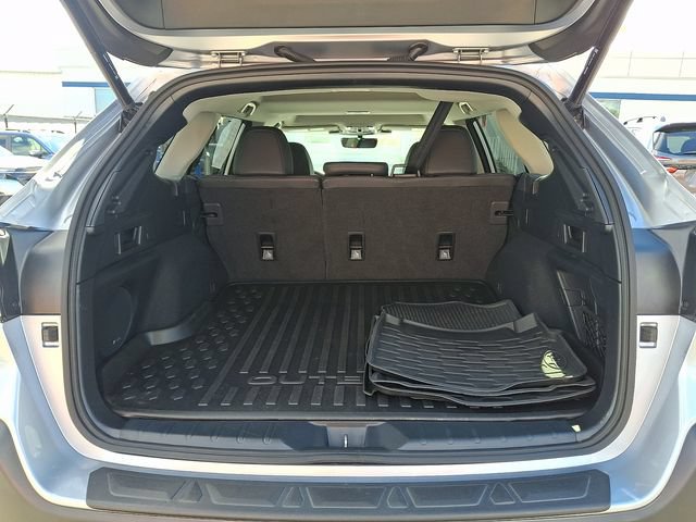 Used 2025 Subaru Outback Limited AWD/4WD image 31