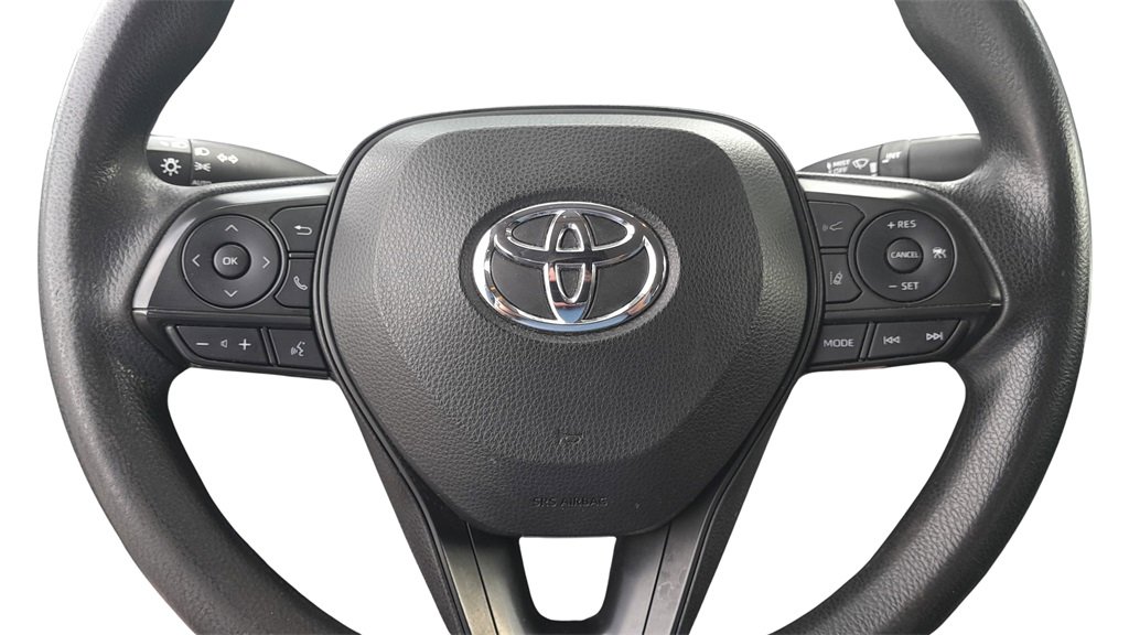 Used 2022 Toyota Corolla LE image 20