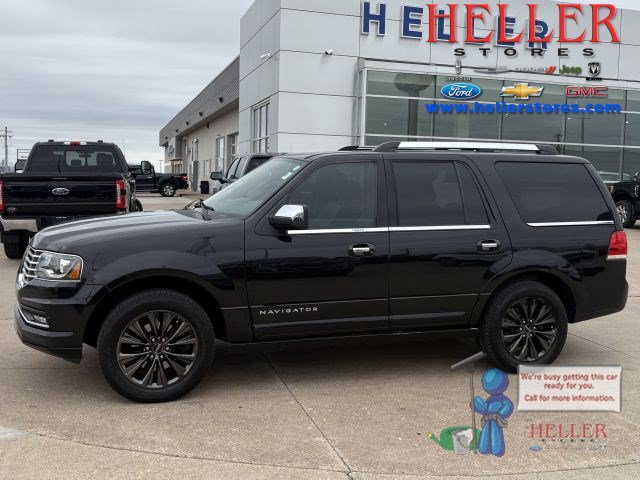 Used 2015 Lincoln Navigator 4WD image 1