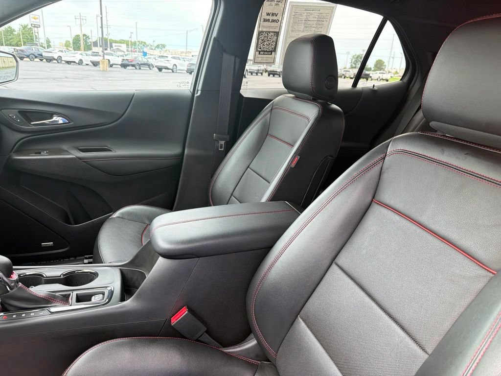 Used 2023 Chevrolet Equinox RS w/ RS Leather Package AWD/4WD image 13