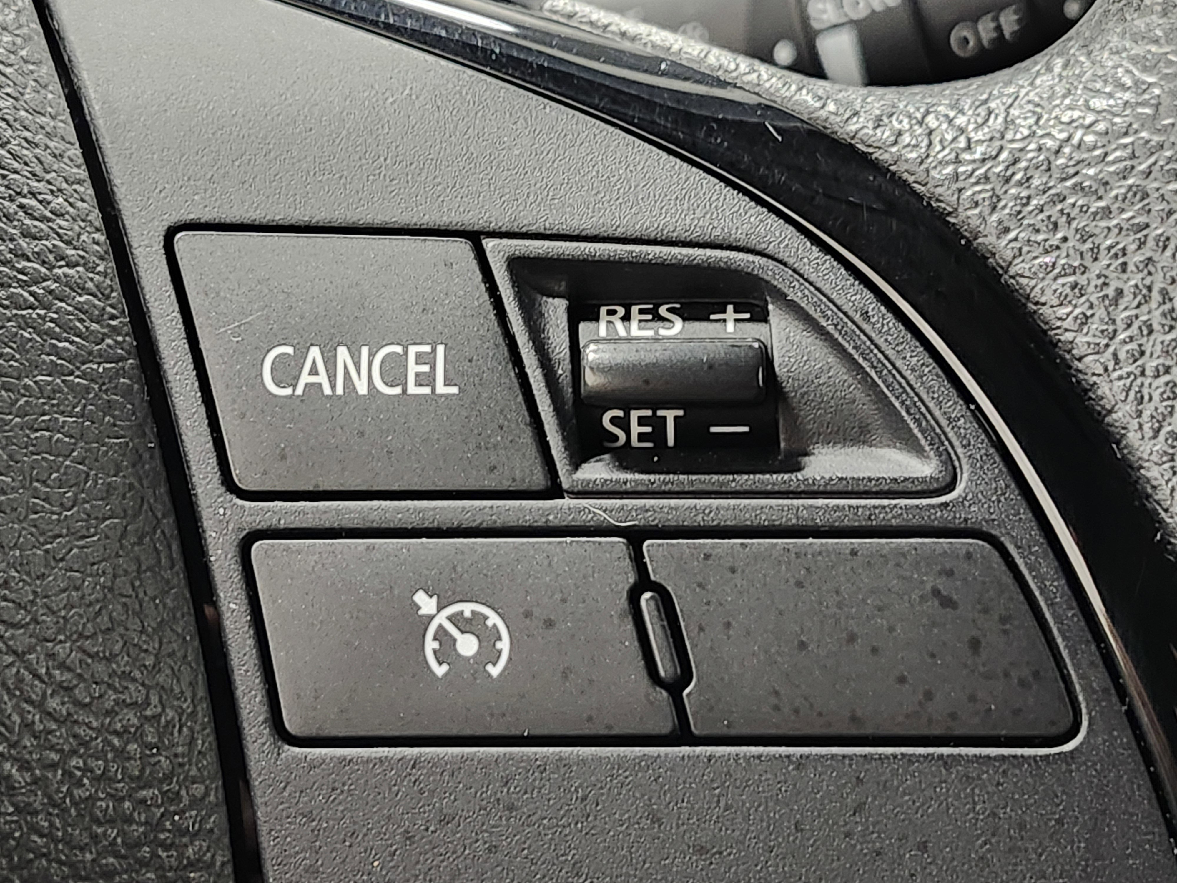 Used 2022 Mitsubishi Eclipse Cross ES image 29