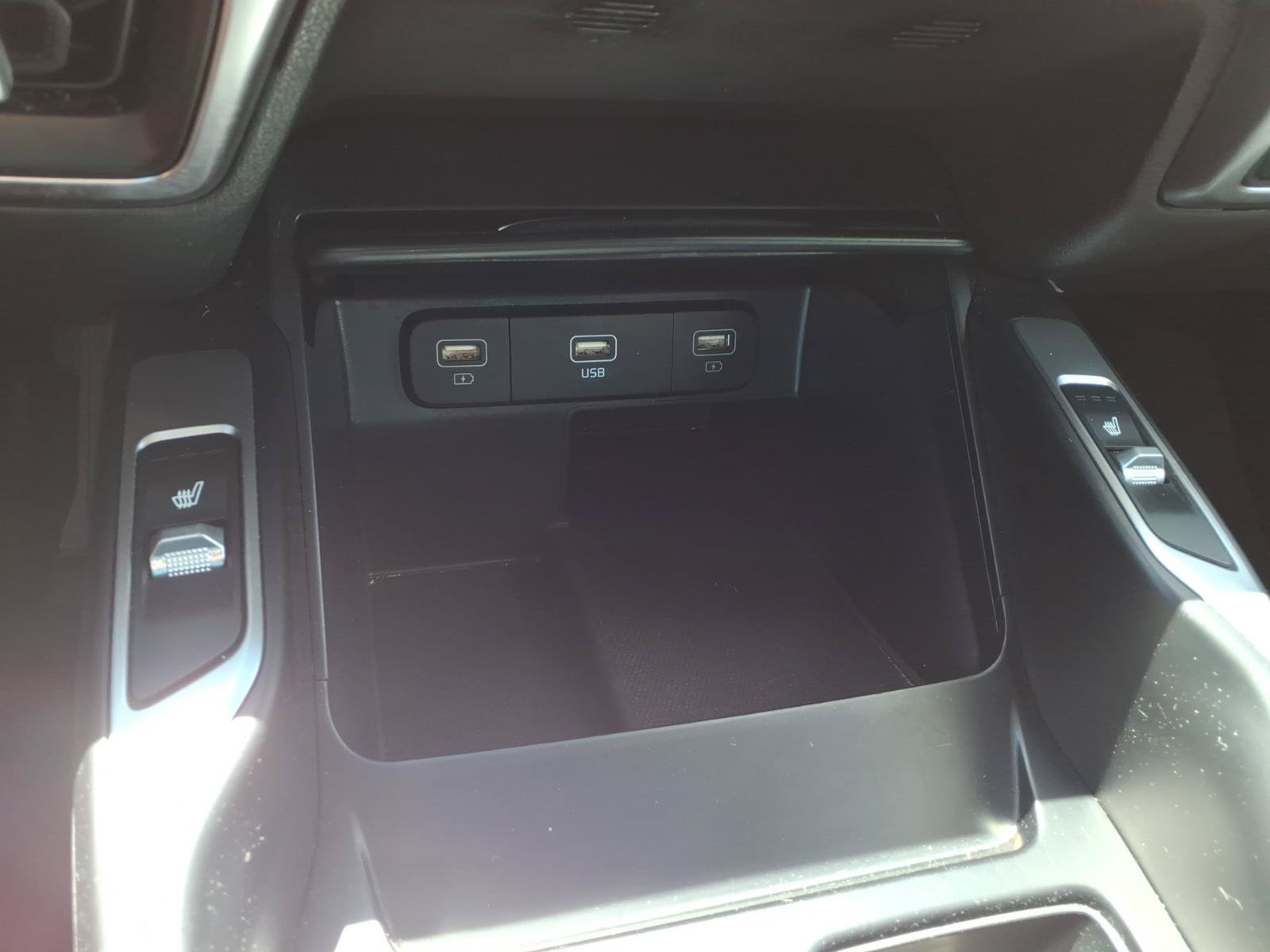 Used 2022 Kia Sorento S AWD/4WD image 26