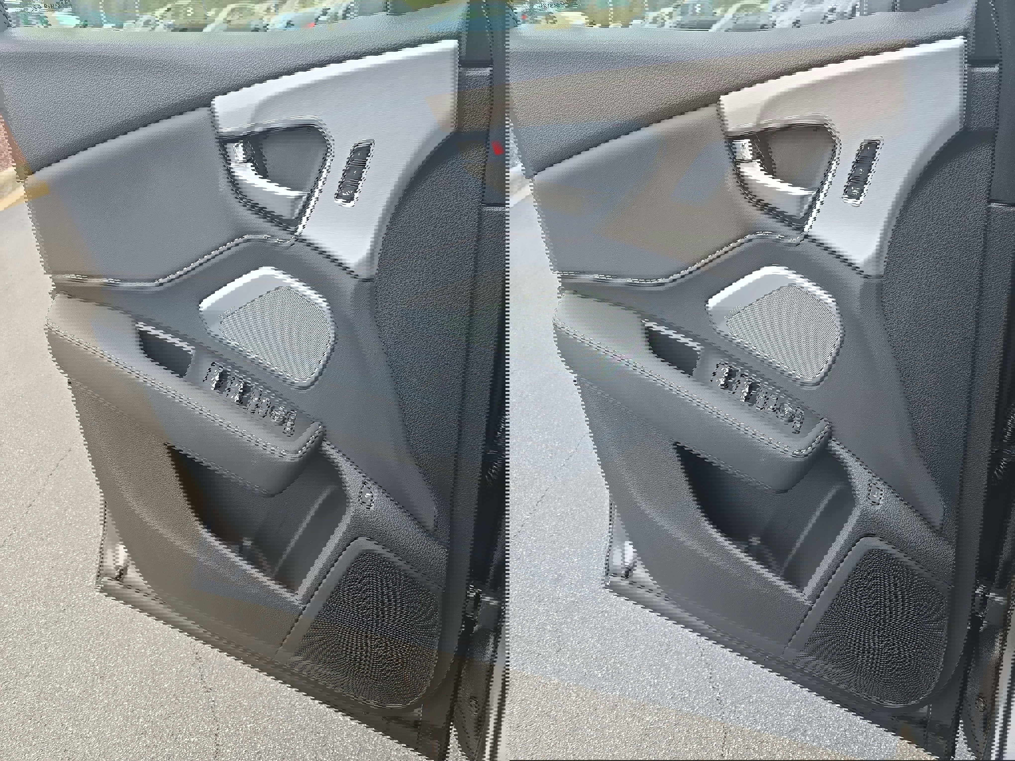 Used 2025 Acura RDX SH-AWD w/ Technology Package image 29