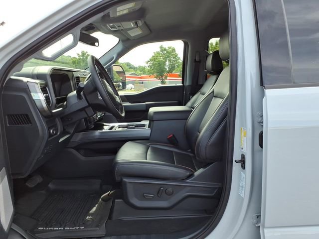 Used 2025 Ford F250 Lariat w/ Black Appearance Package AWD/4WD image 23