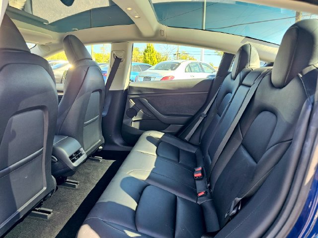 Used 2023 Tesla Model 3 Standard Range RWD image 22